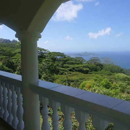Tropical Garden Self Catering Villa วิกตอเรีย ภายนอก รูปภาพ