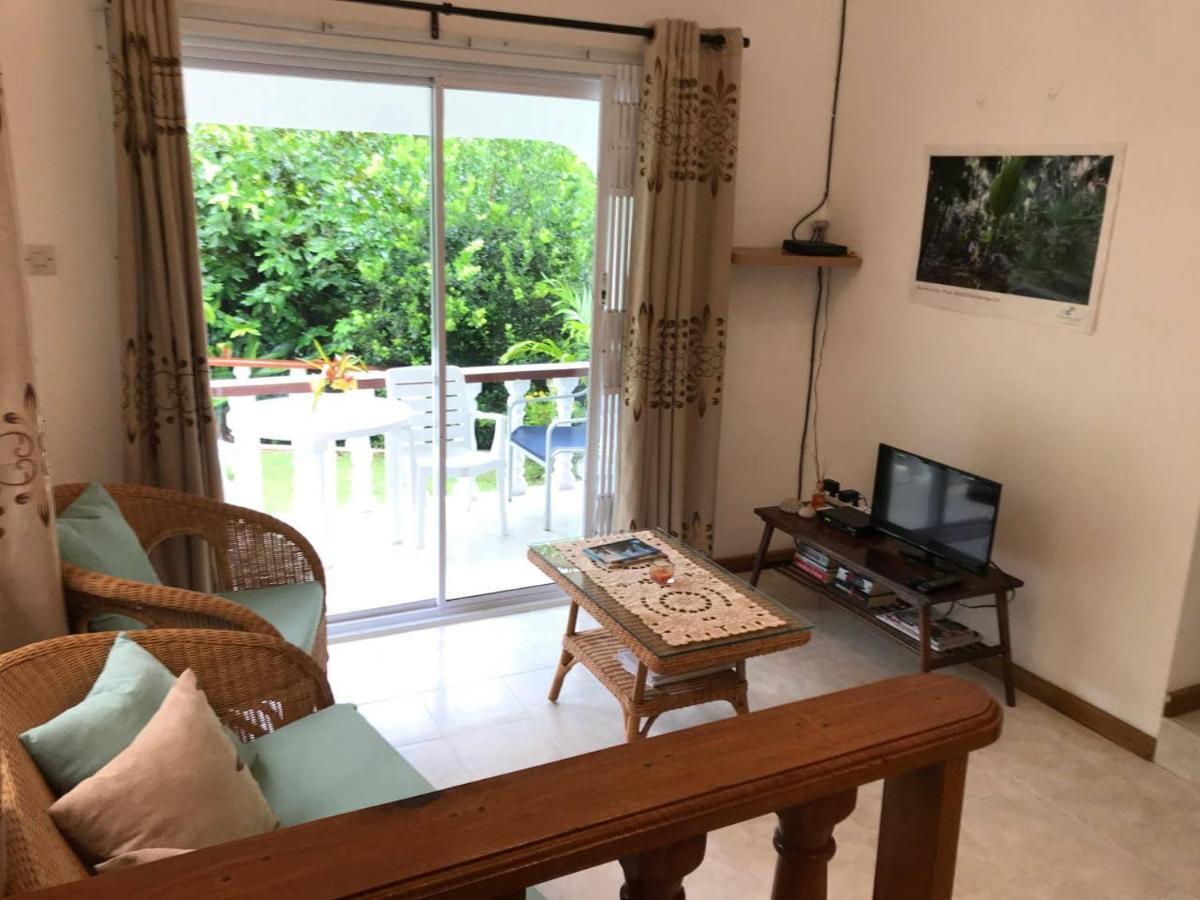 Tropical Garden Self Catering Villa วิกตอเรีย ภายนอก รูปภาพ